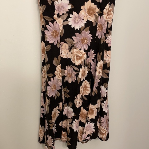 Forever 21 floral dress - Picture 4 of 7